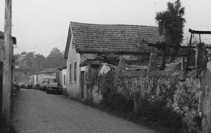 A rua onde viveu em Vila do Conde, cenário da sua vida e obra.